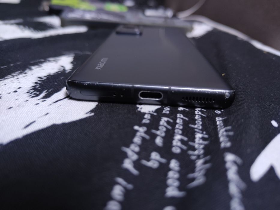 Флагман Xiaomi mi 12 8/128