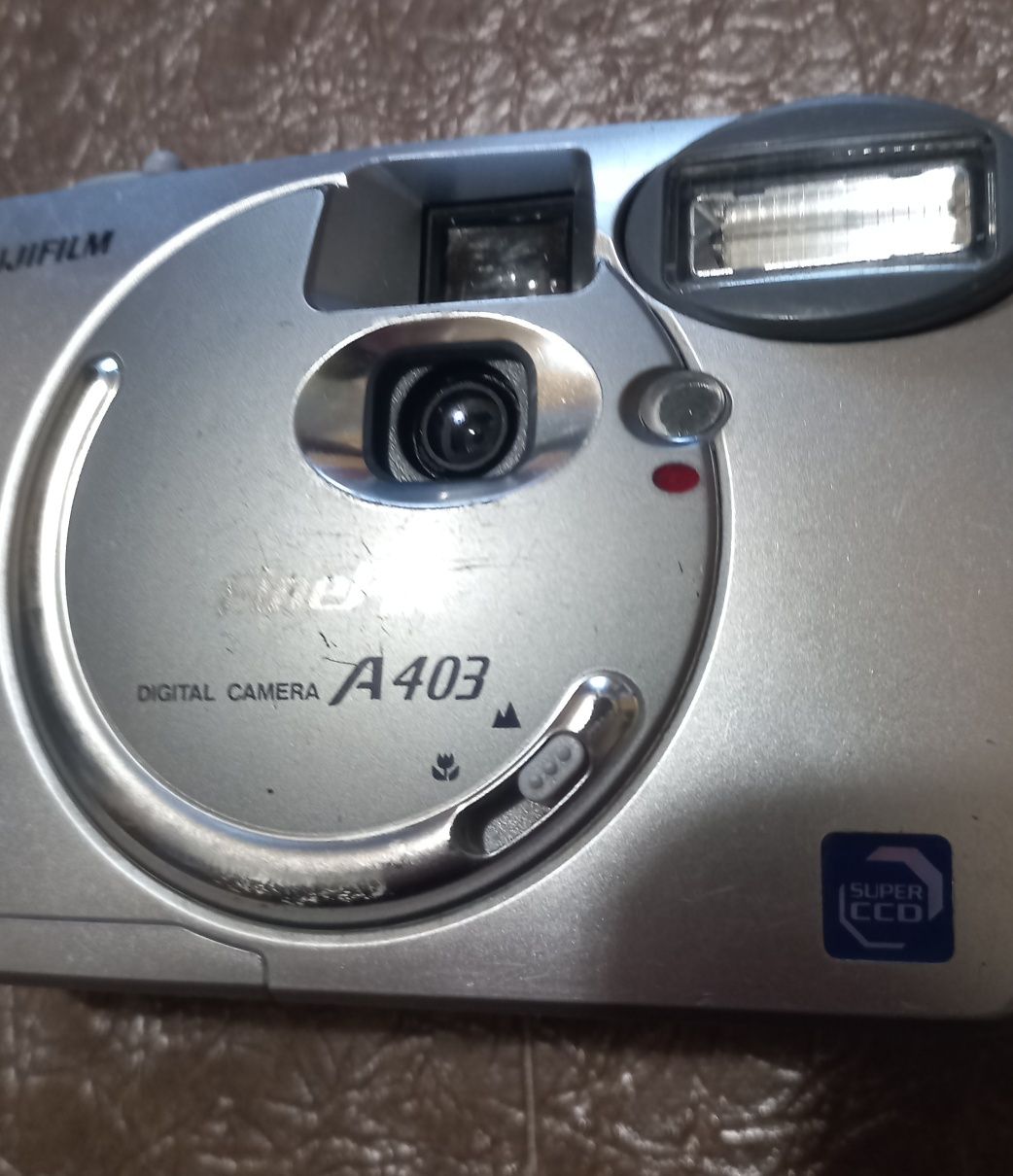 Фотоаппарат Fujifilm FinePix A 403. Made in Japan.  Под ремонт!