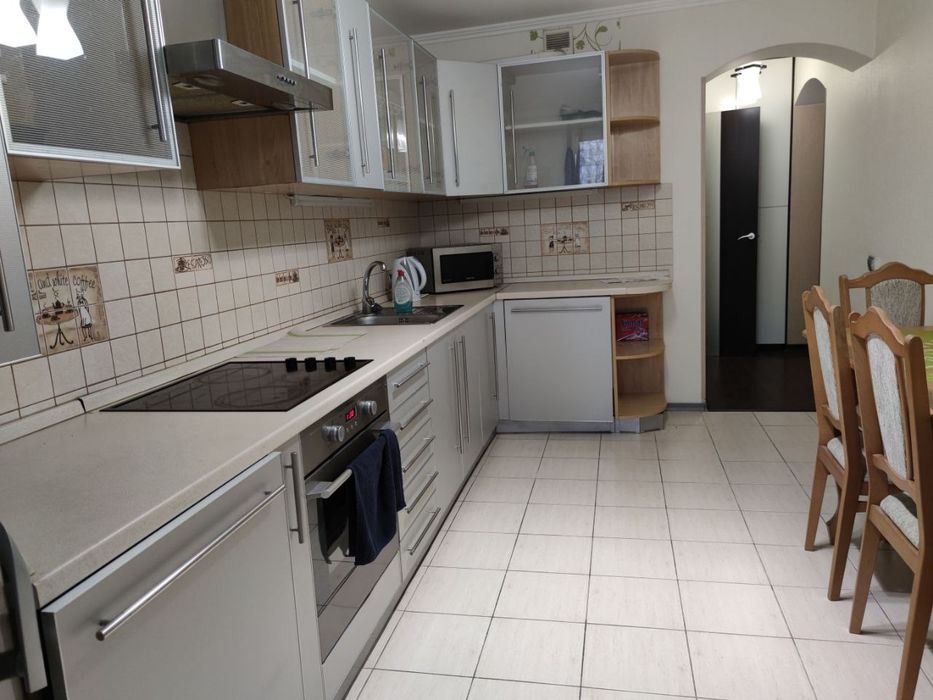 Здам Ік квартиру Драгоманова 15а, метро Позняки