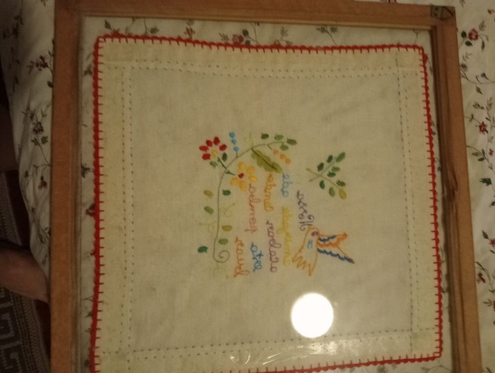 Vendo lenço dos namorados bordado á mão já com moldura