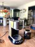 mlynek DeLonghi Dedica KG 521