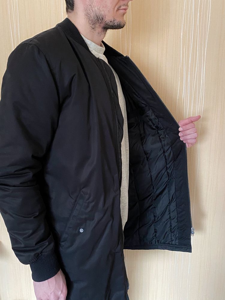 Куртка бомбер L чоловіча чорна H&M куртка довга тонка