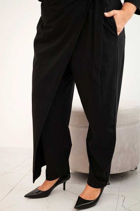 Elegancki kombinezon Plus Size z wiązaniem 2XL-4XL