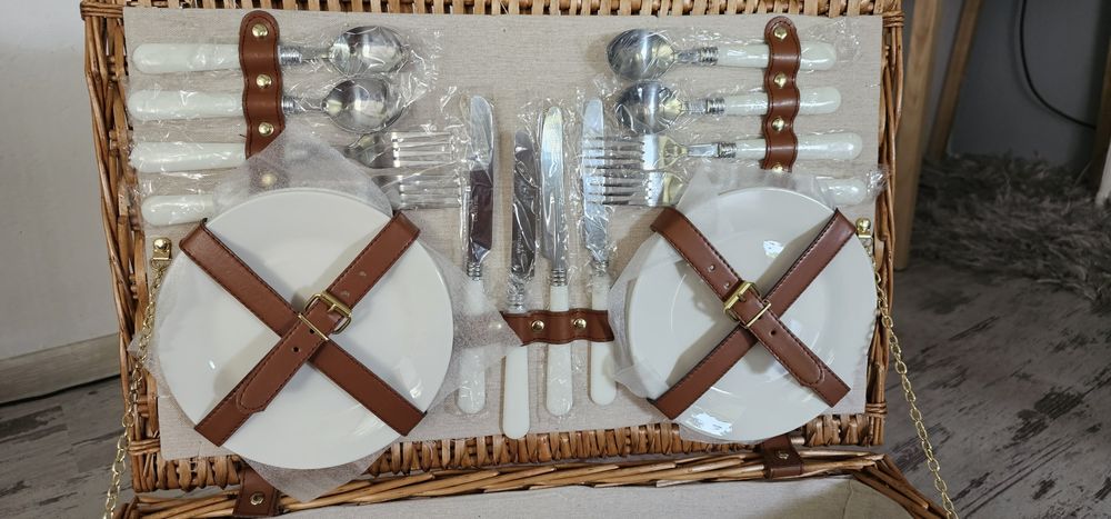 Kosz piknikowy wiklinowy duży 4 osobowy