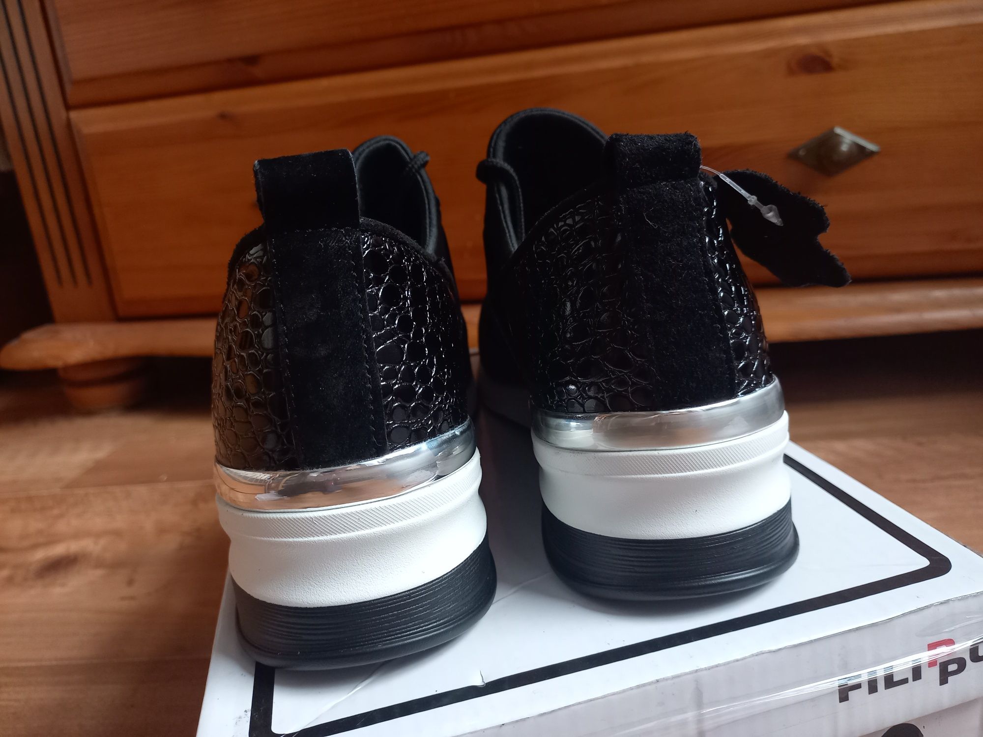 Snickersy Filippo Mam do sprzedania skórzane sneakersy Filippo