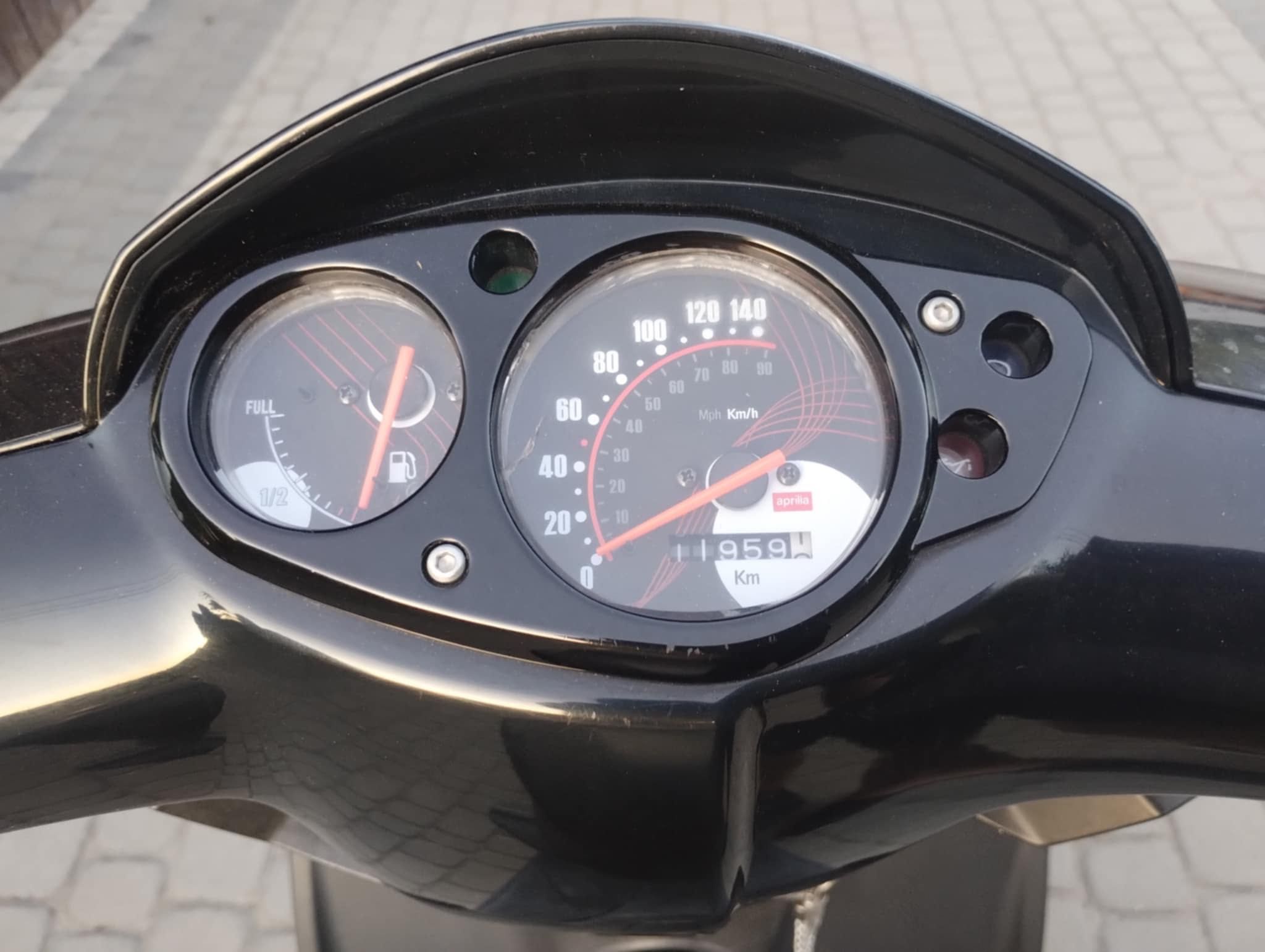 Aprilia Sr 125 rok 2012
