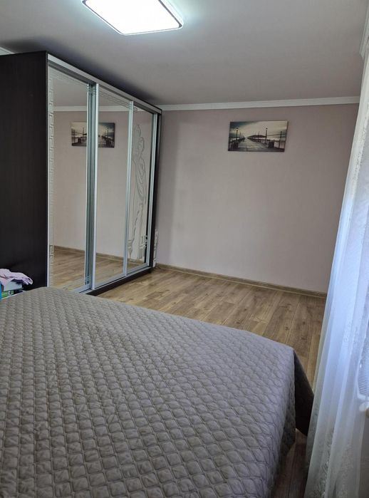 Автономний будинок для великої сім'ї в тихому місці++бізнес