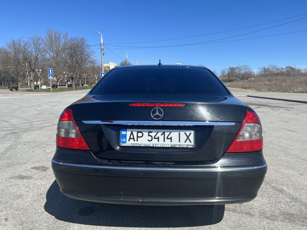 Mersedes-Benz W211 Е-класса 1.8