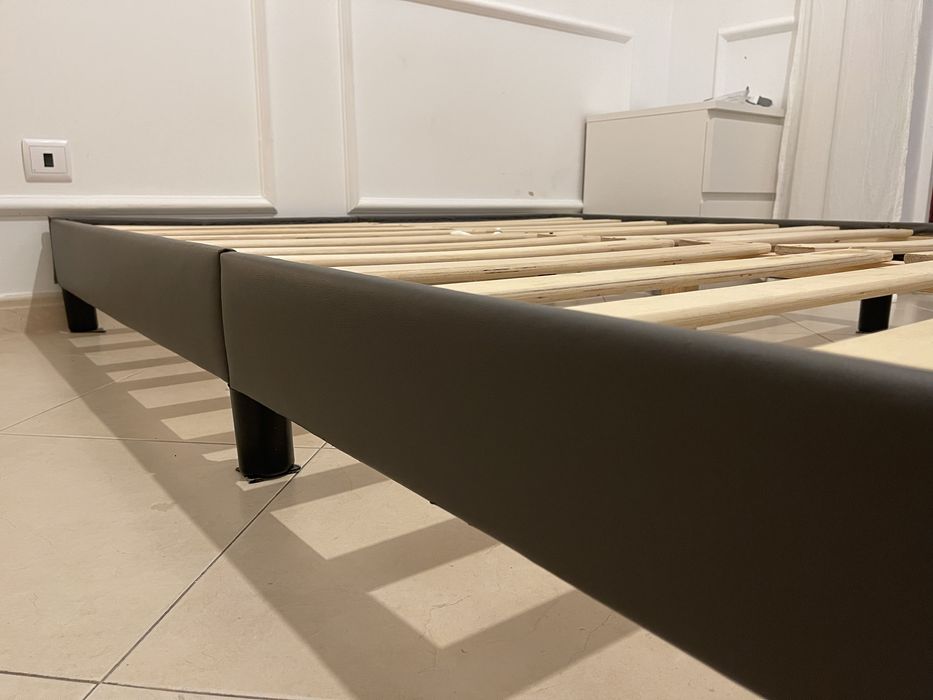 Cama + estrado cama em madeira IKEA