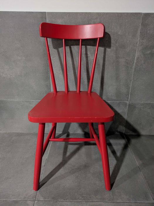 Cadeira de madeira IKEA