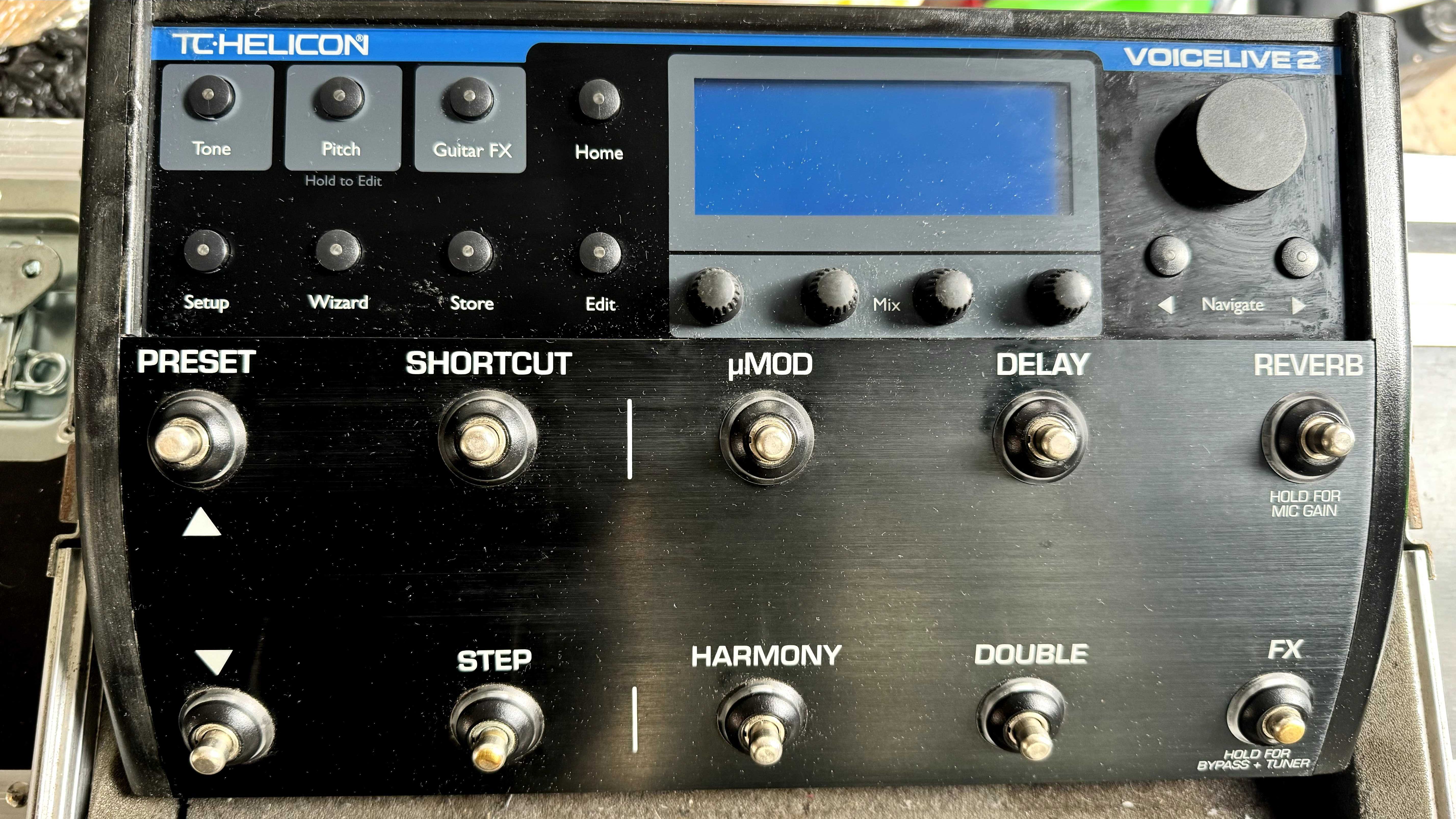 TC HELICON voice live 2 + CASE