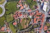Moradia T3 para recuperar, em Canelas, Vila Nova de Gaia