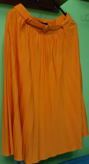 spódnica pomarańczowa