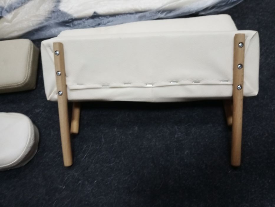 набор подушек подголрвников для масажного стола