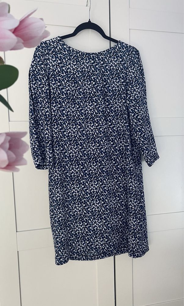 Oversize luźna panterkowe sukienka ciapki niebieska outfit Capsule