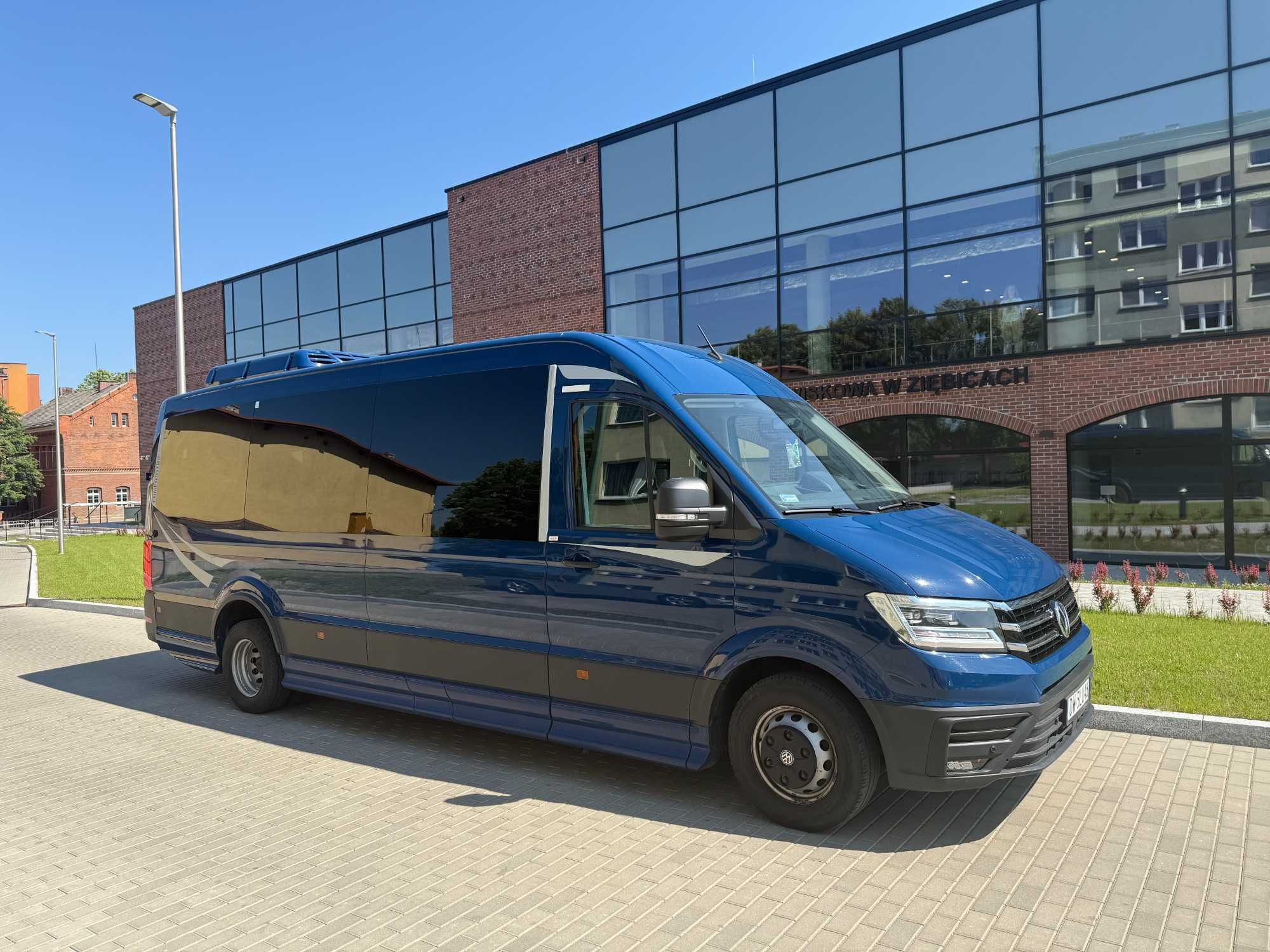 Przewóz osób, wynajem autobusów, wycieczki, wesela, wyjazdy sportowe