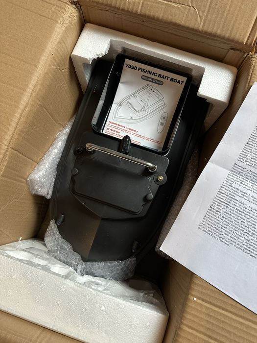Łódź zanętowa flytec v050