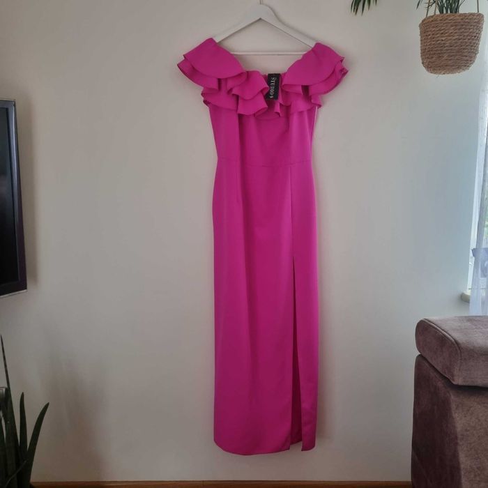 Sprzedam nową elegancką sukienkę