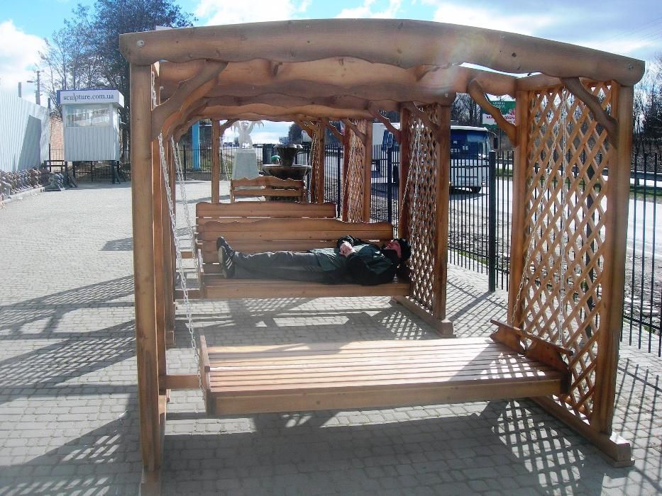 Гойдалки садові розкладні диван матеріали сосна ясен дуб від виробника