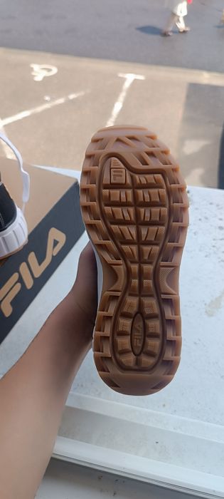 Високоякісне жіноче взуття FILA
