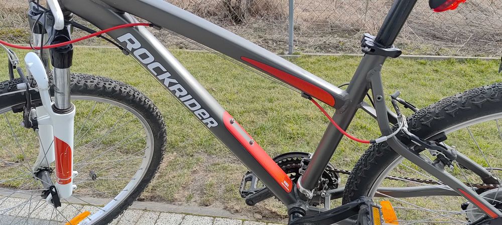 Rower młodzieżowy Btwin rockrider 5.1  rama xs, z dodatkami