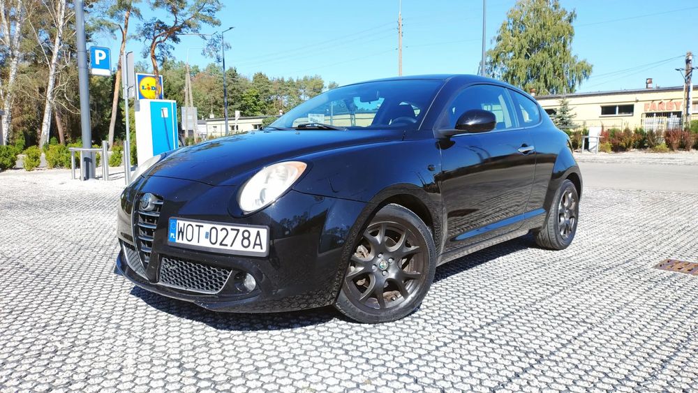 Alfa Romeo Mito kamera cofania