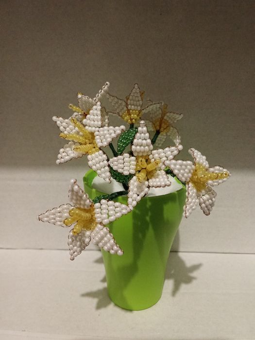 Вироби з бісеру  продаю таку красу