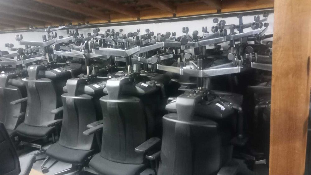 Fotel biurowy RIM czarny fotele krzesła biurowe obrotowe do biur domu