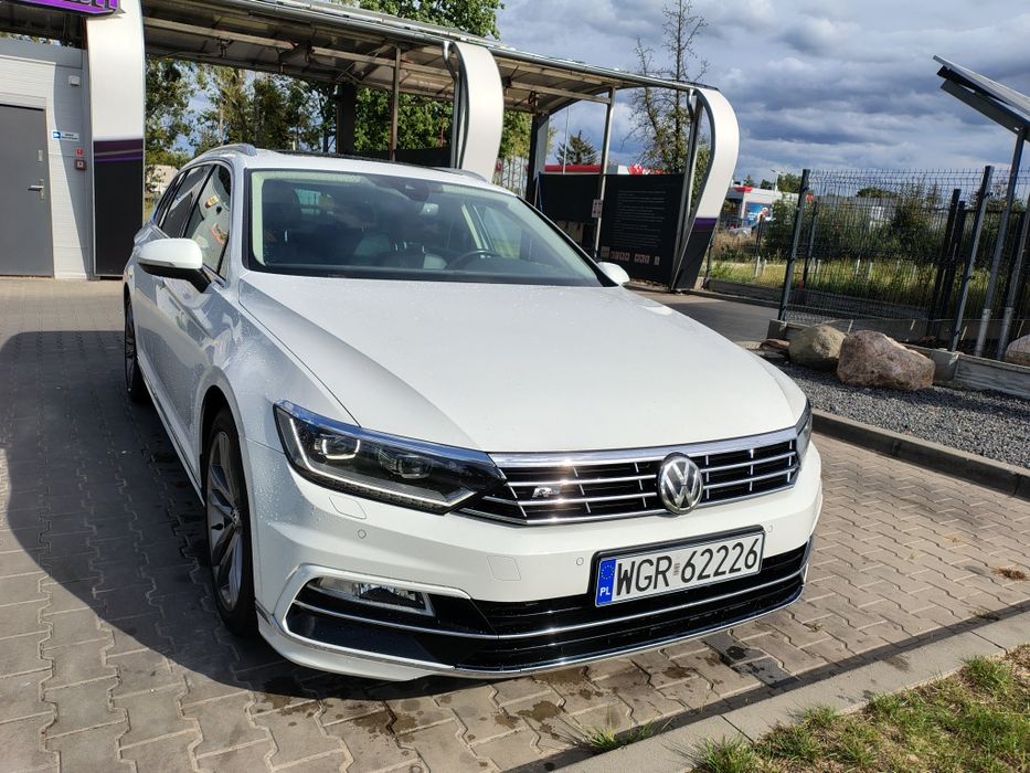 Sprzedam passat b8 r-line 1.8 tsi DSG 180km
