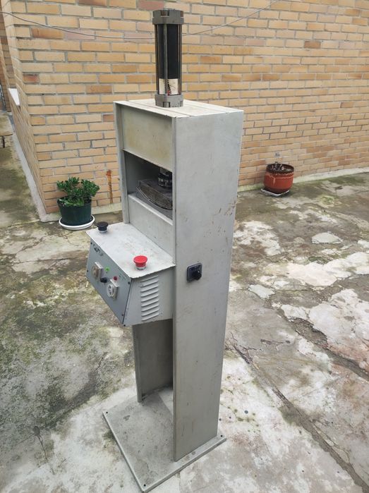 Prensa térmica em perfeito estado