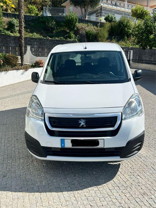 Peugeot partner 5 lugares