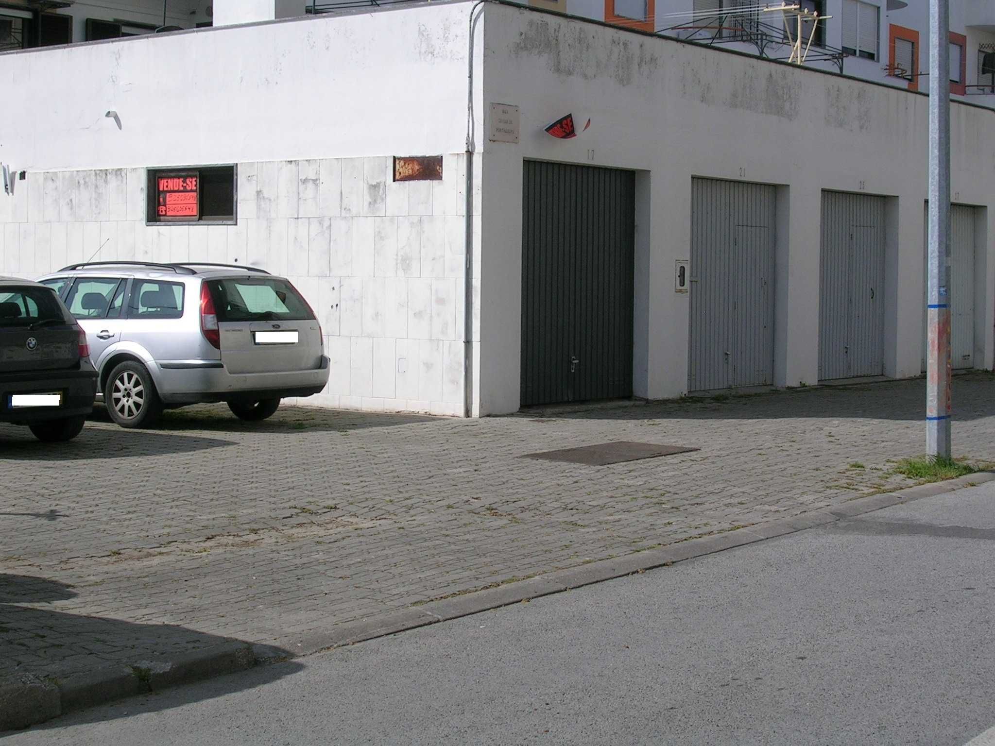 Garagem no Saldanha - Montijo