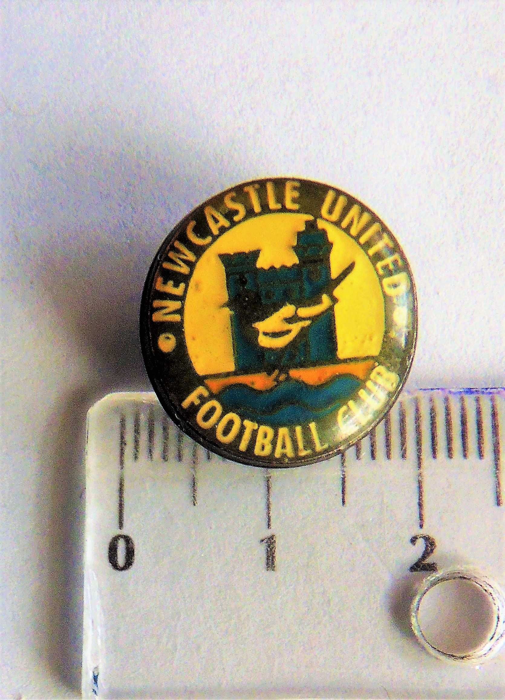 pin Newcastle United historyczny herb