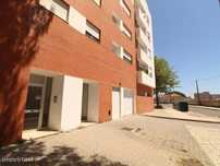 Apartamento T3 com Box no Monte de Caparica