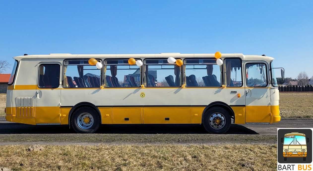 Wynajem zabytkowego autobusu Autosan H9, przewóz gości weselnych