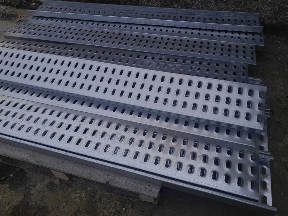 Trapy podjazdy najazdy wjazdowe 2.5m ocynk