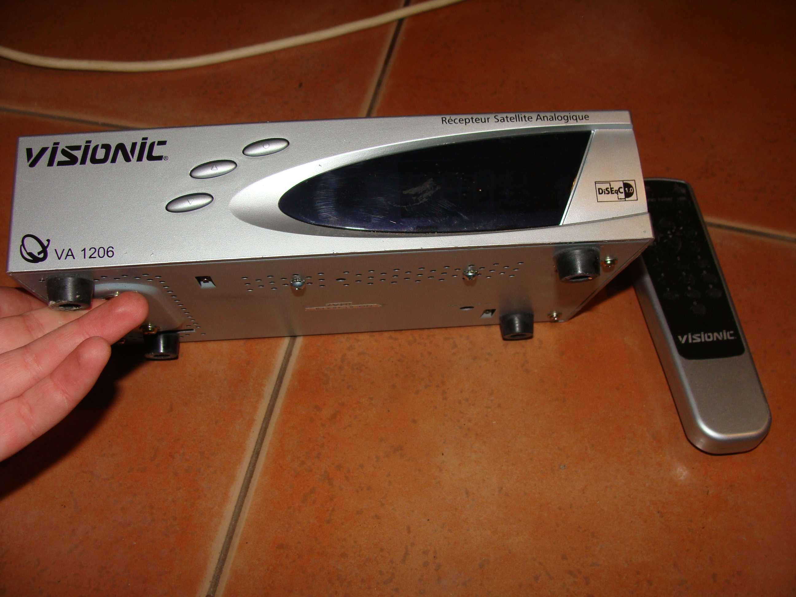 Recetor de Satélite Analógico - Visionic com comando