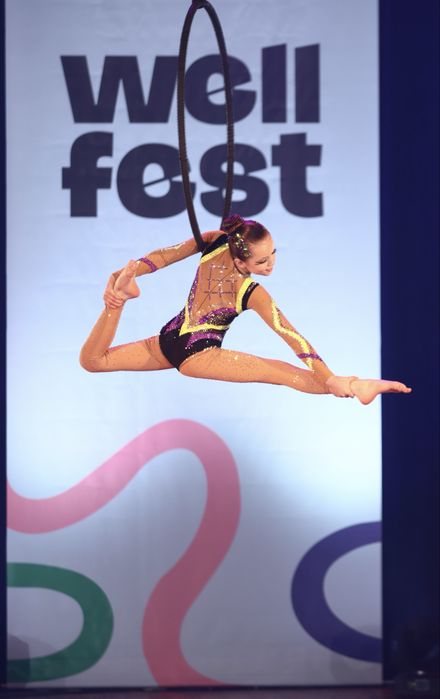 Костюм для повітряноі гімнастики виступів (купальник + лосини)