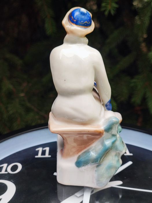 Rzadka porcelanowa figurka NA LODOWISKU” Łyżwiarka Baranovka