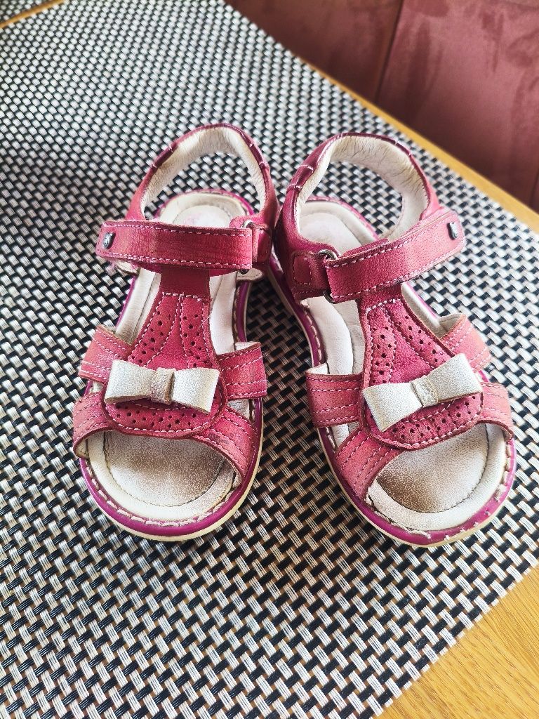 Sandały skórzane buty dziecięce rozmiar 25