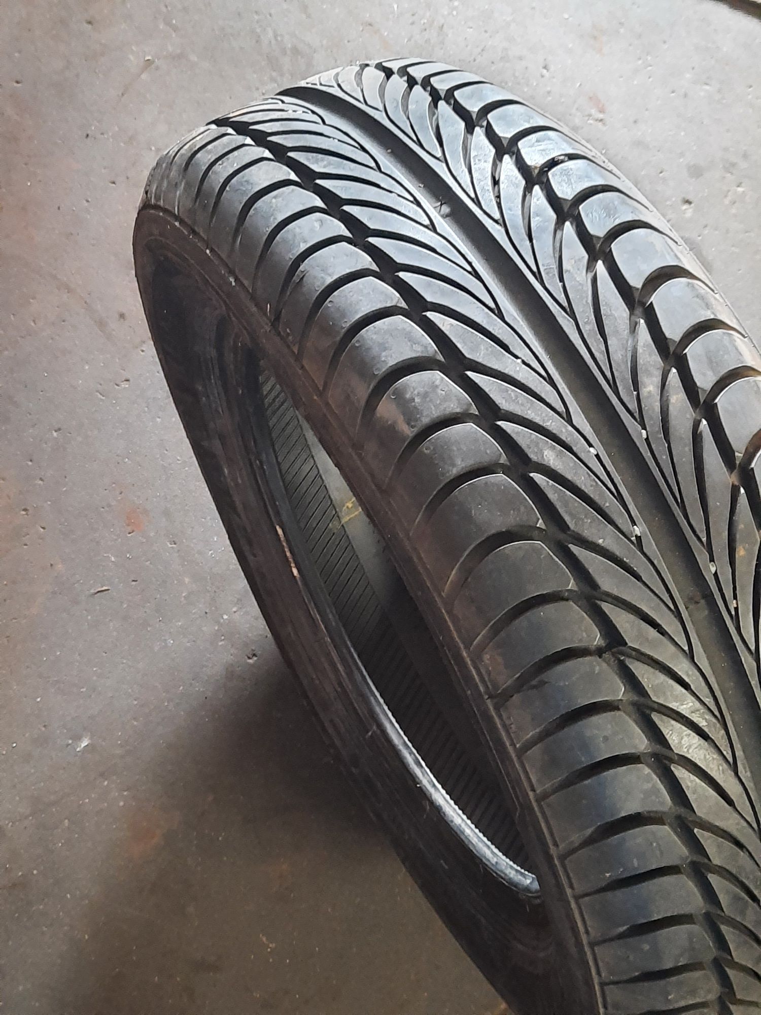 Opona 185/65R14 86H Barum Bravuris