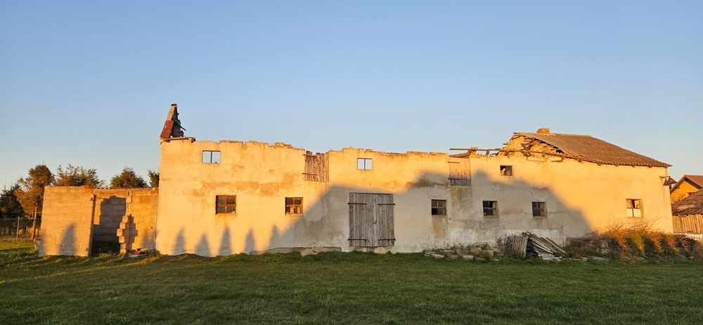 Zlecę rozbiórkę obory