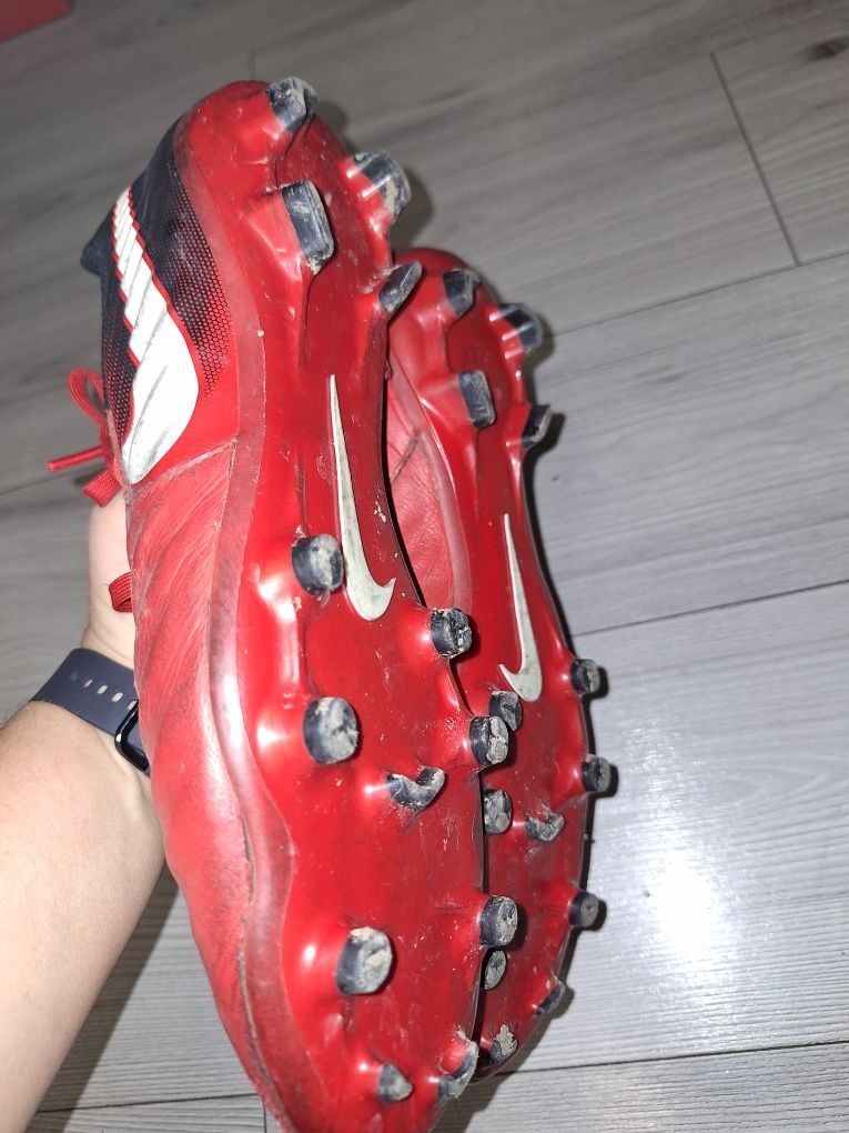 Korki piłkarskie rozmiar 42,5 Nike Tiempo