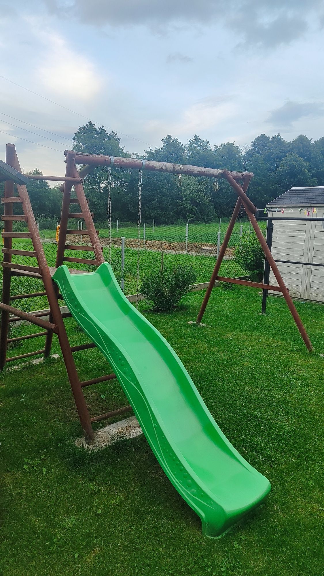 Huśtawka ze zjeżdżalnią