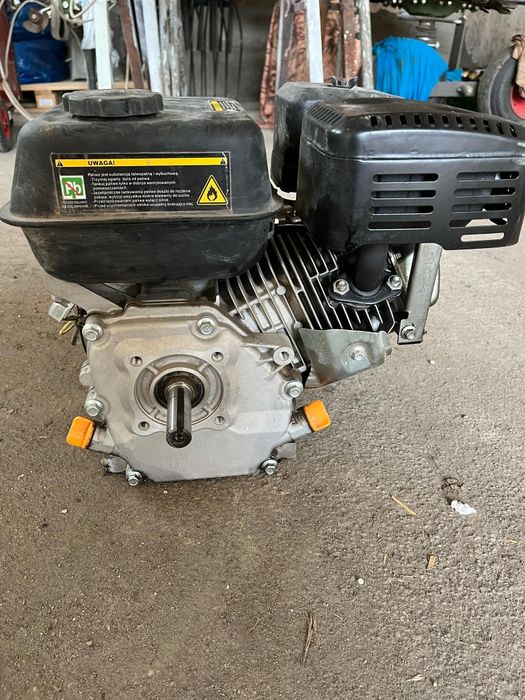 Silnik loncin 196CC