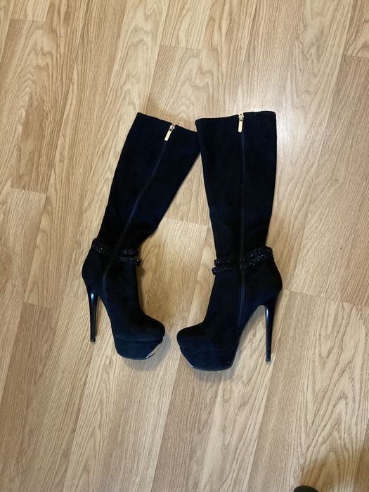 Подарок женщин и девушек