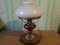 Лампа настольная стеклянная ( под старину )- продам.