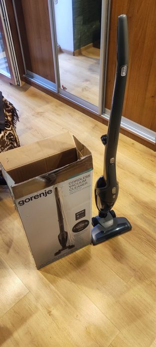 Пилосос Gorenje  SVC 216 FGD (VS2932)