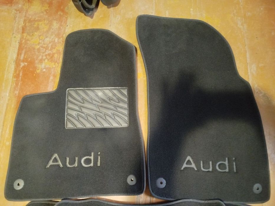 Автоковрики в салон,Audi