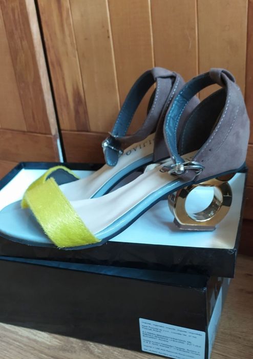 Супер босоножки новые